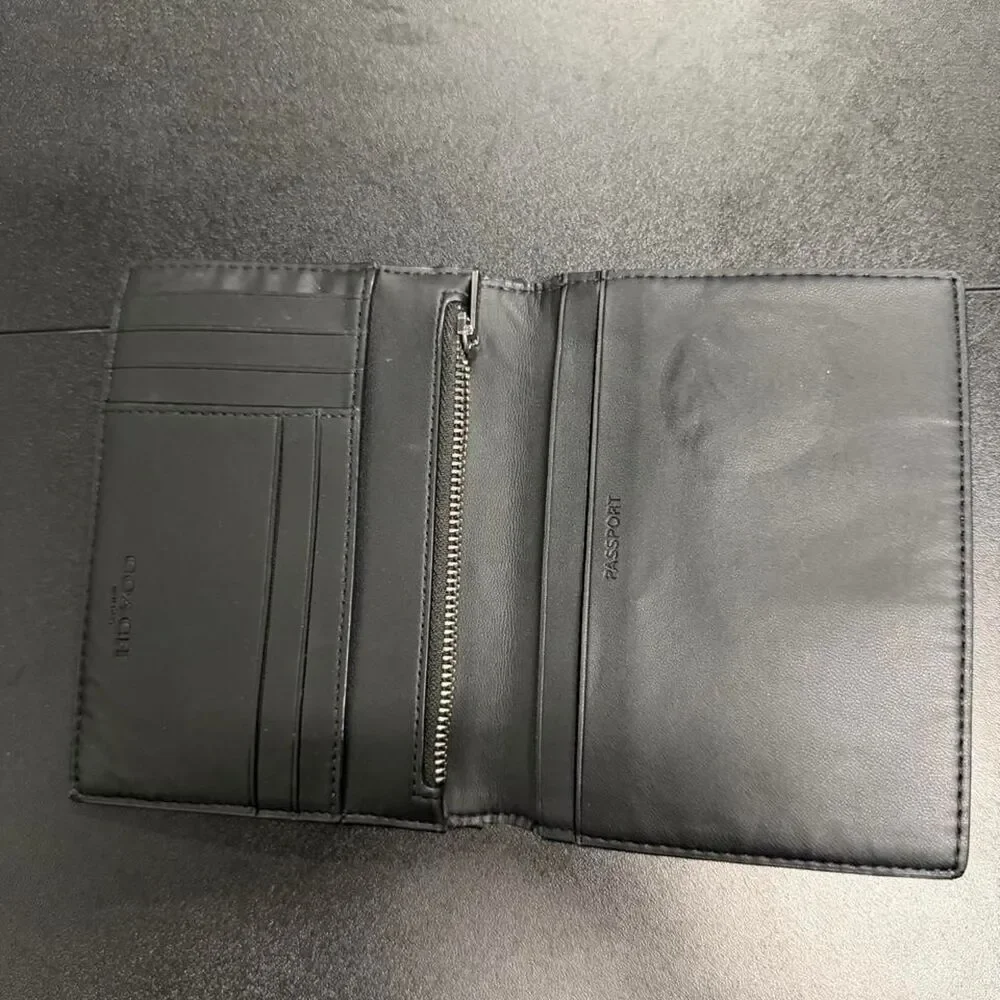 Coach Women's Black Wallet-purses